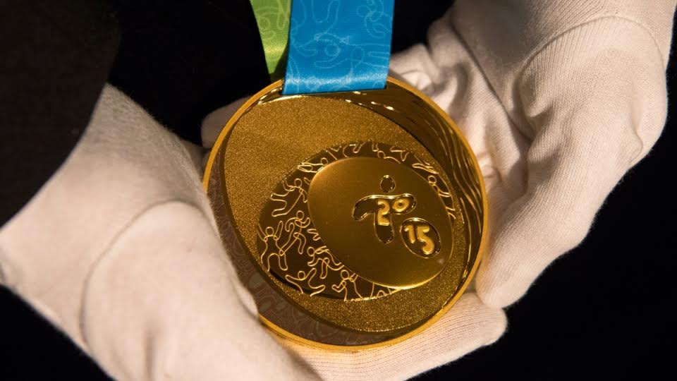 Espanola woman designs Pan Am Games medal