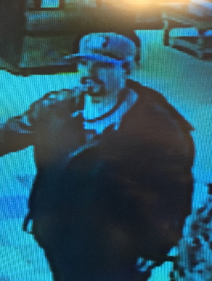 Police search for man accused of shoplifting in Bancroft