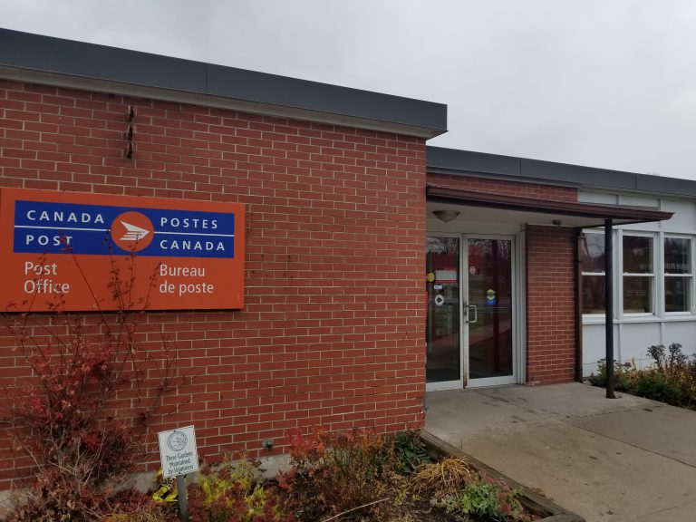 Canada Post workers ordered back, mail will move on Tuesday