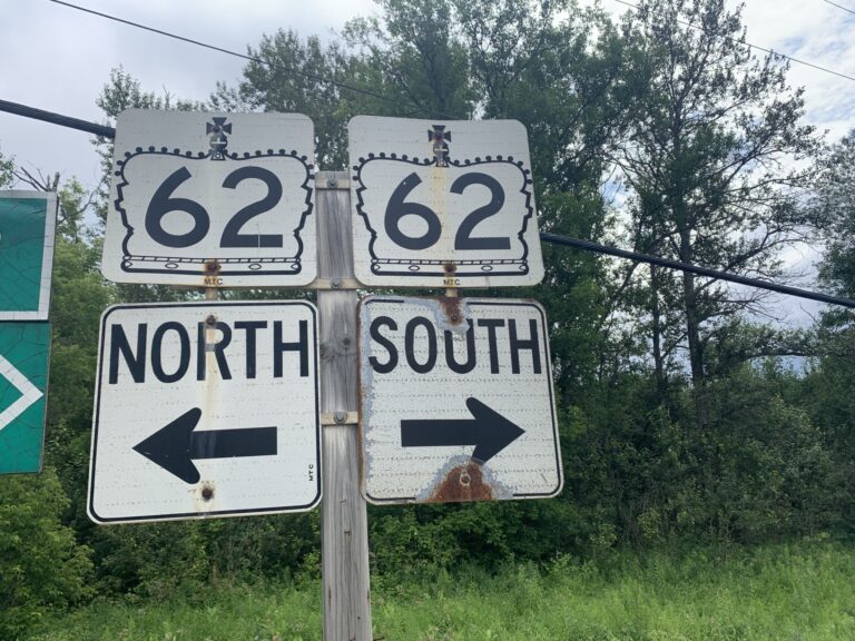 Municipality investigating stolen road signs in Hastings Highlands 
