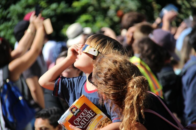Bancroft will reach 97%maximum eclipse at 3:22 today, eclipse begins at 2:08