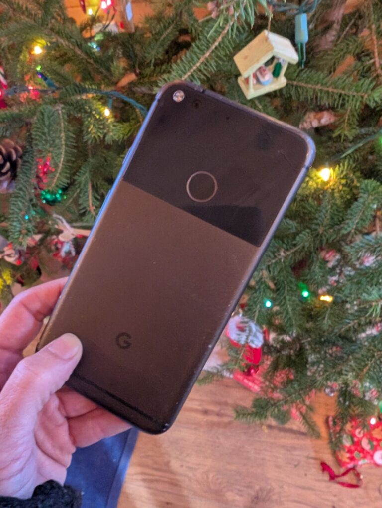 Getting a new phone for Christmas? Your old one could help someone in crisis 