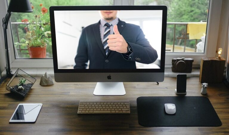 Free Webinars support small business in Renfrew County 