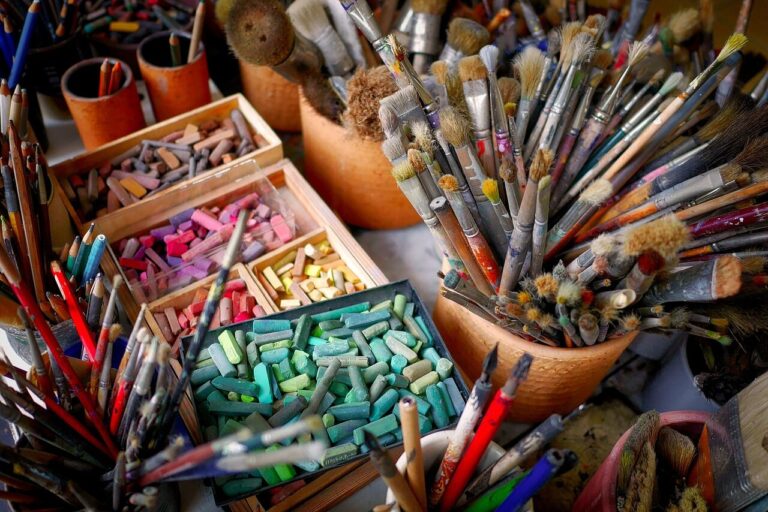 Calling artists of all ages: Intergenerational art-making in Barry’s Bay 